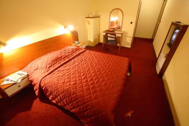 Hotel Dinara Livno Chambre photo