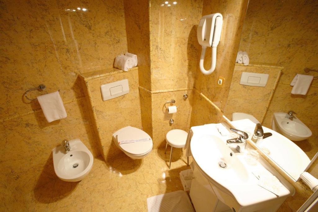 Hotel Dinara Livno Chambre photo