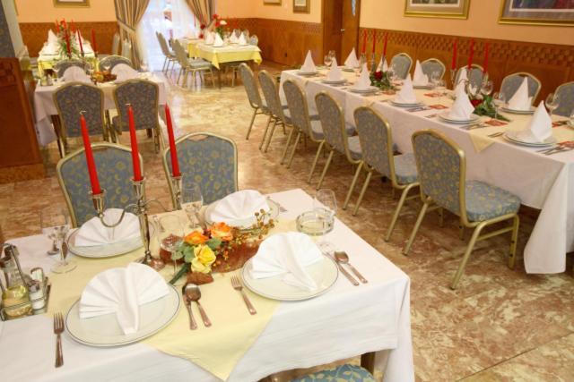 Hotel Dinara Livno Extérieur photo