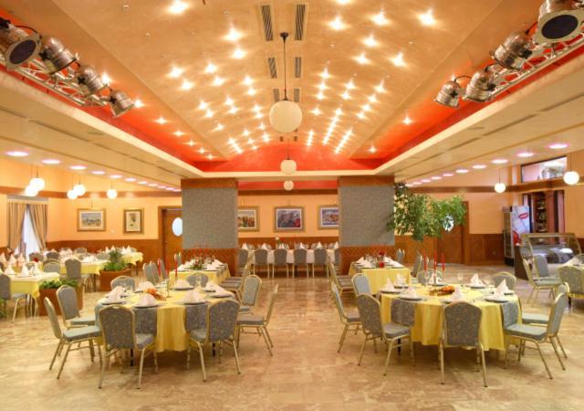 Hotel Dinara Livno Extérieur photo