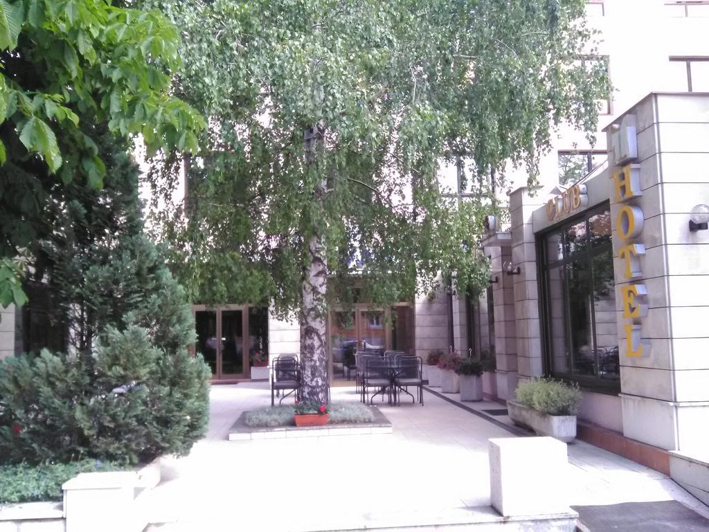 Hotel Dinara Livno Extérieur photo
